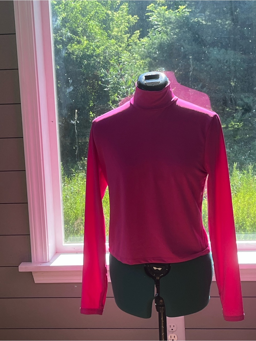 Women's Fuchsia Long Sleeve Crop Top - Turtleneck